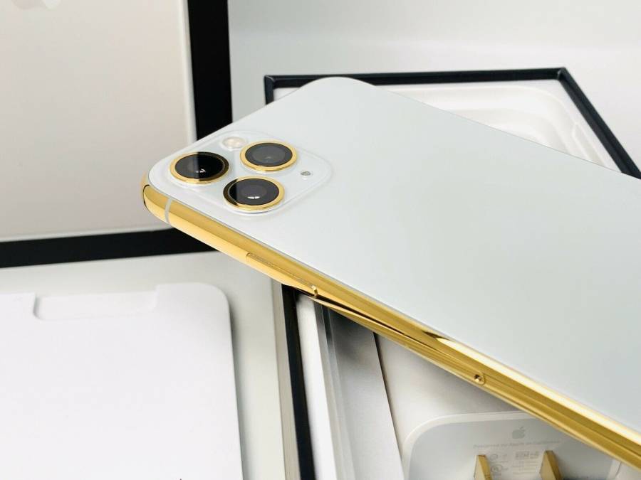 Apple iPhone 15 Pro Max $700 / Tecno Phantom V